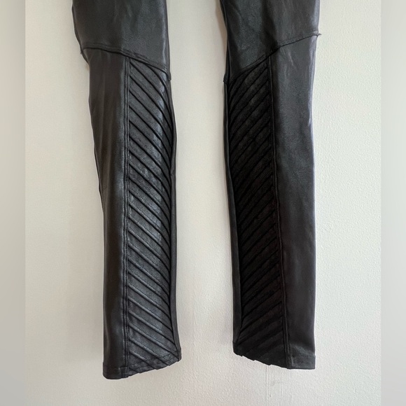 SPANX Faux Leather Moto Black Leggings, size Small - Picture 6 of 13